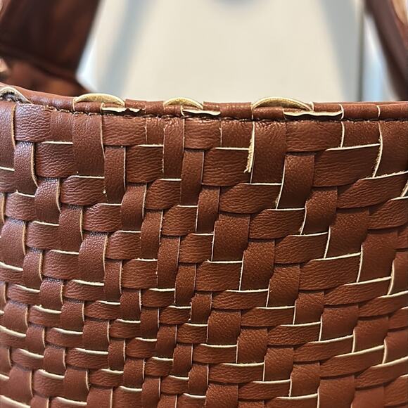Deux Lux NWT Brown Bond Hobo Bag in Honey Woven Faux Leather Shoulder Purse - Picture 4 of 15